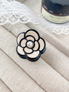 Camellia Small Hair Clip