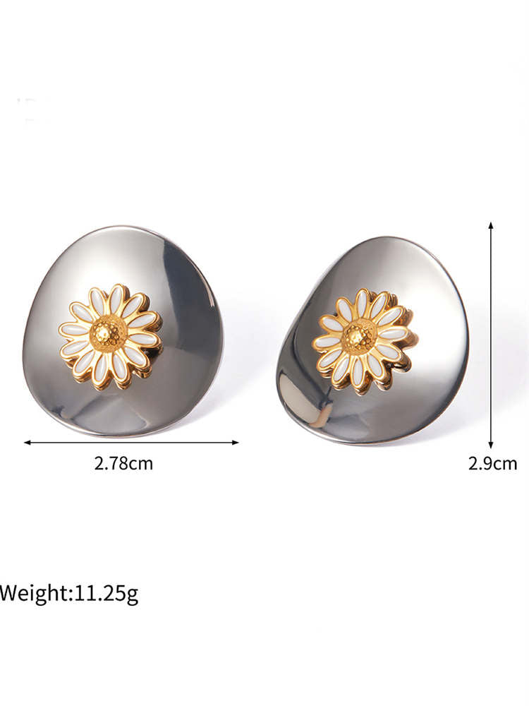 Gold Enameled Daisy Choker Necklaces Earring