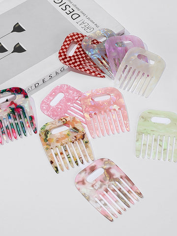 Convenient and Simple Hair Comb