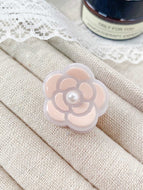 Camellia Small Hair Clip