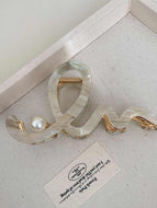 Large Wave Pearl Hair Clip