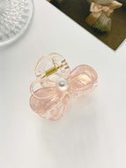 Translucent Bow Pearl Clip