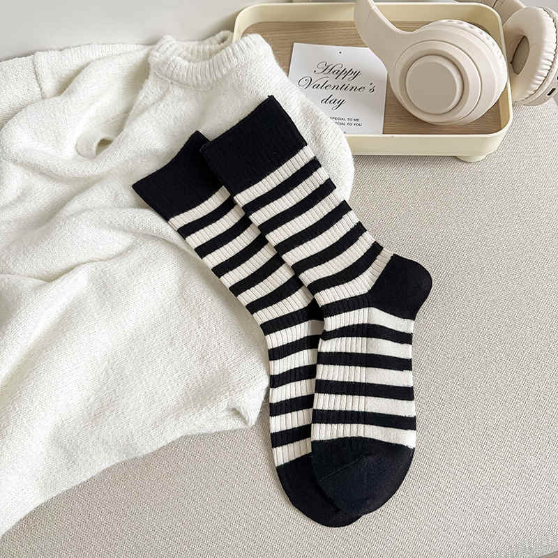 Simple Striped Women's Socks