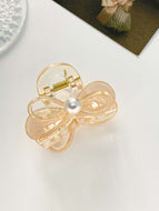 Translucent Bow Pearl Clip