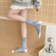 Versatile Retro Embossed Series Women's Socks