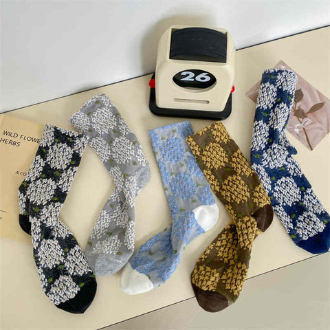 Versatile Retro Embossed Series Women's Socks