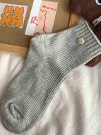 Shell Button Solid Color Socks