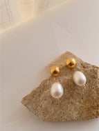 Vintage Women's Pearl Earrings