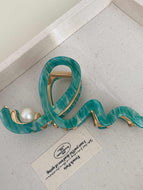 Large Wave Pearl Hair Clip