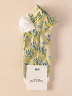 Embossed Floral Socks