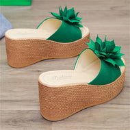 Wedge Heel Flower Platform Heel Large Size Women's Sandals Simple Beach Slippers