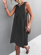 Women's Solid Color Sleeveless Halterneck Pleated Dress