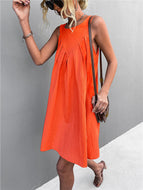 Women's Solid Color Sleeveless Halterneck Pleated Dress