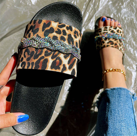 Leopard Print Sandals Flat Bottom Large Size European and American Wear Bright Diamond Slippers