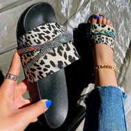 Leopard Print Sandals Flat Bottom Large Size European and American Wear Bright Diamond Slippers