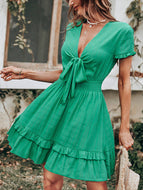 Green V Neck Low Cut Sexy Bow Short Sleeved Waist Length Dress